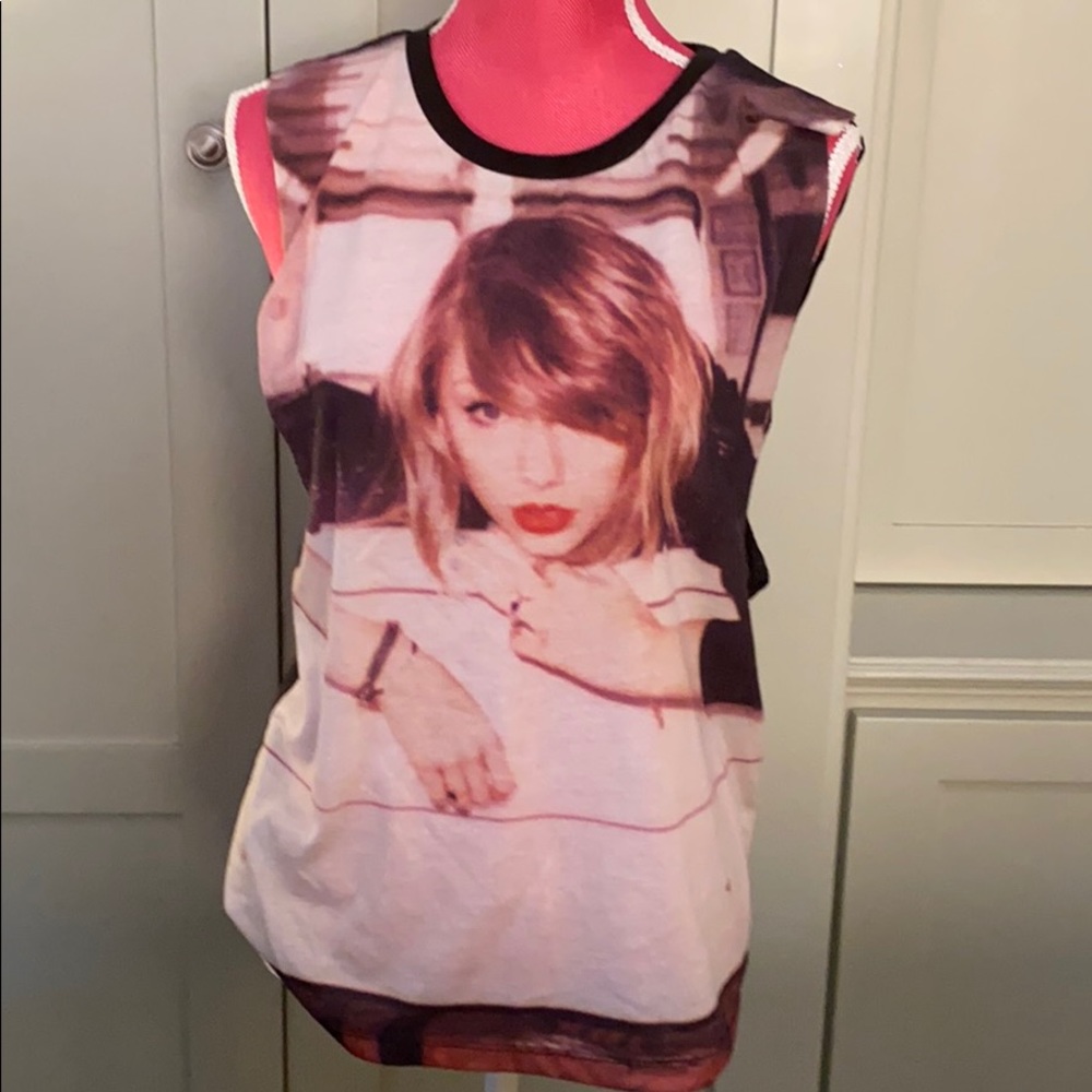 Taylor Swift 1989 concert tank, never worn!!